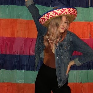 Meet your Posher, Abigail